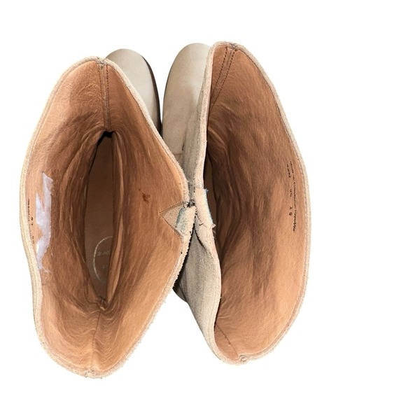 Jack Rogers Kaitlin Suede MidCalf Boot Western Flat Women 9.5 Ivory Sand Cowgirl - Picture 9 of 10